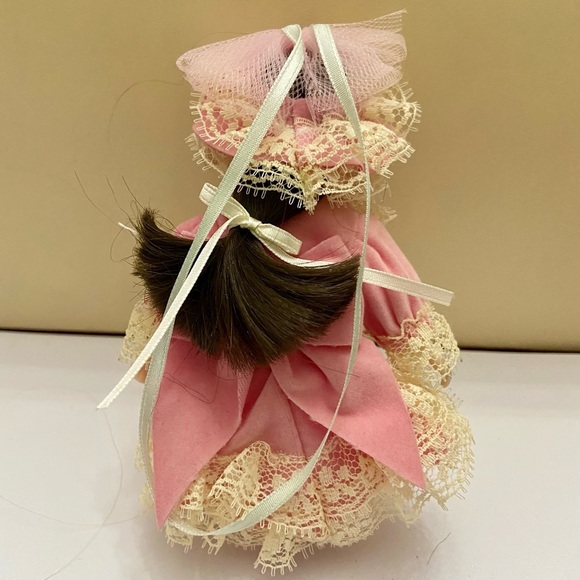 Vintage Danburry Mint-The Ladies of Fashion Dolls- Christmas Ornaments # 9 - Picture 4 of 12